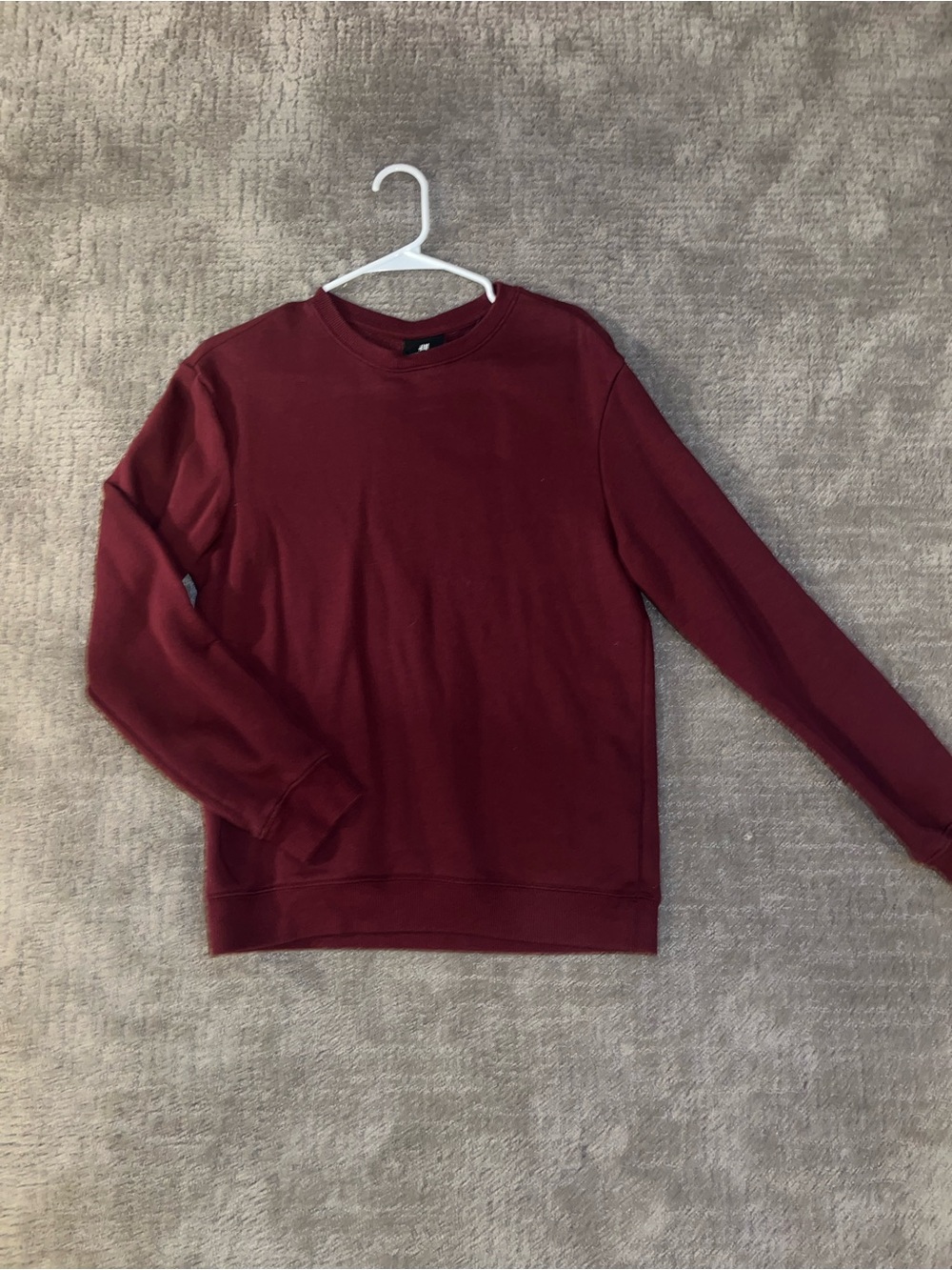 Men's Crewneck Sweater in Burgundy